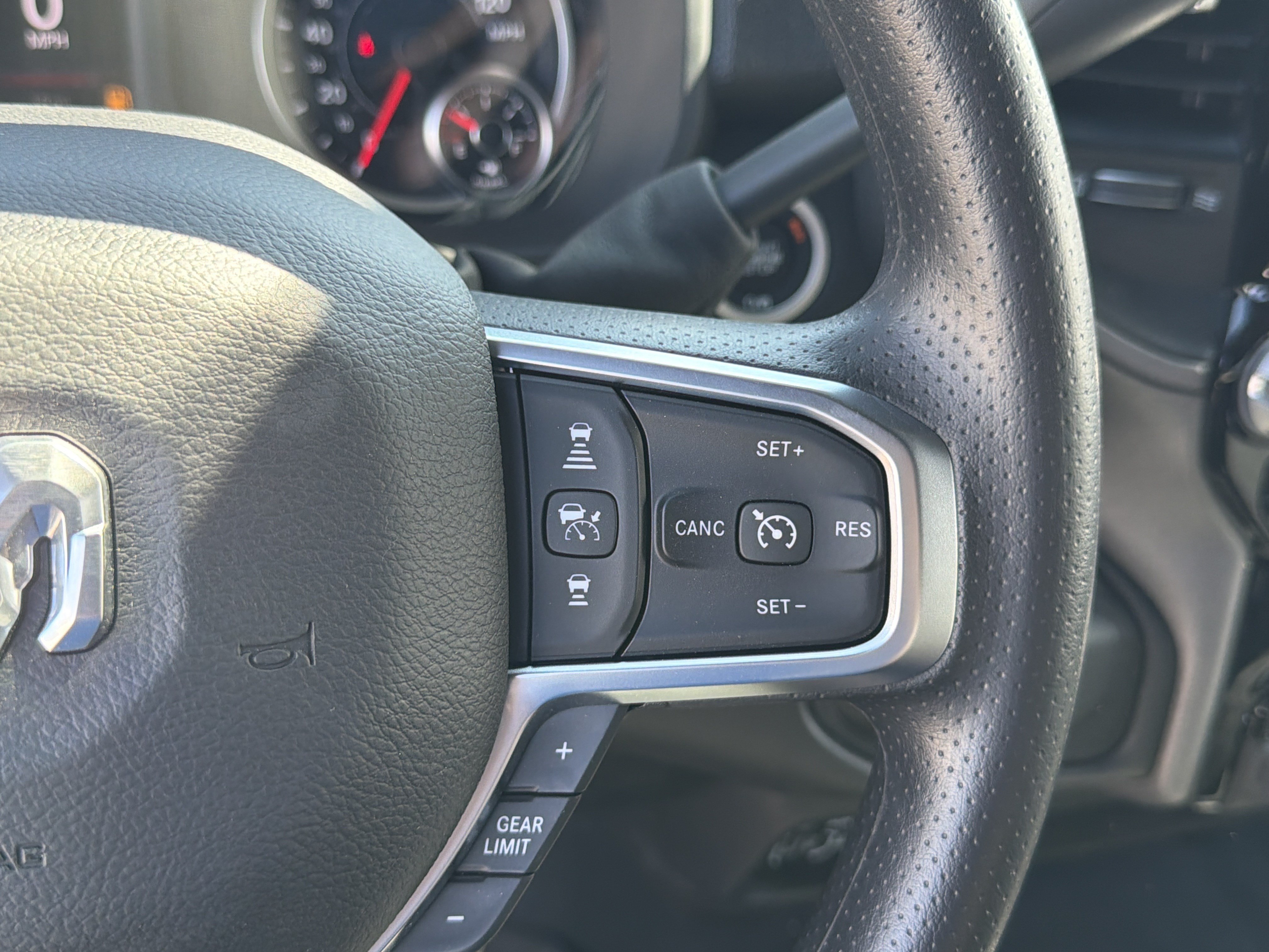 New 2026 RAM 3500 Tradesman AWD/4WD image 17