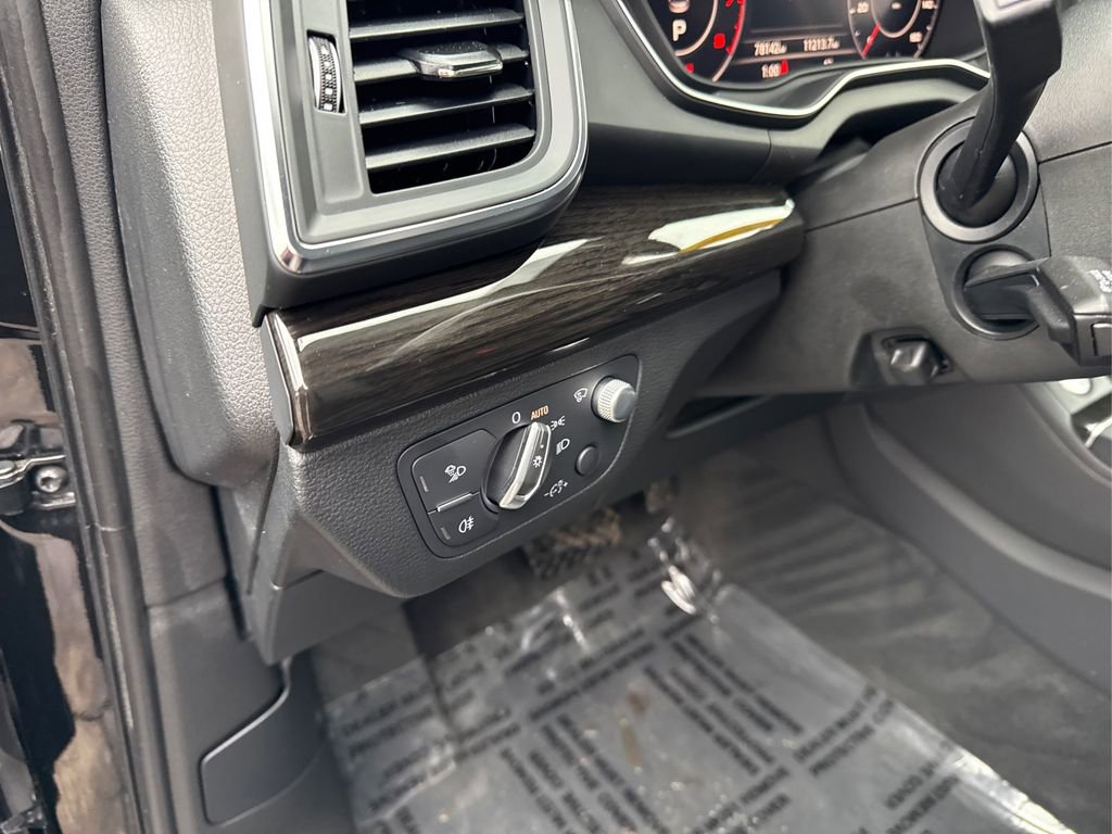 Used 2019 Audi Q5 Prestige w/ Prestige Package image 39