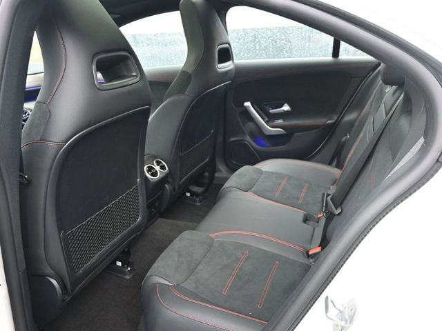 Used 2023 Mercedes-Benz CLA 250 4MATIC image 13