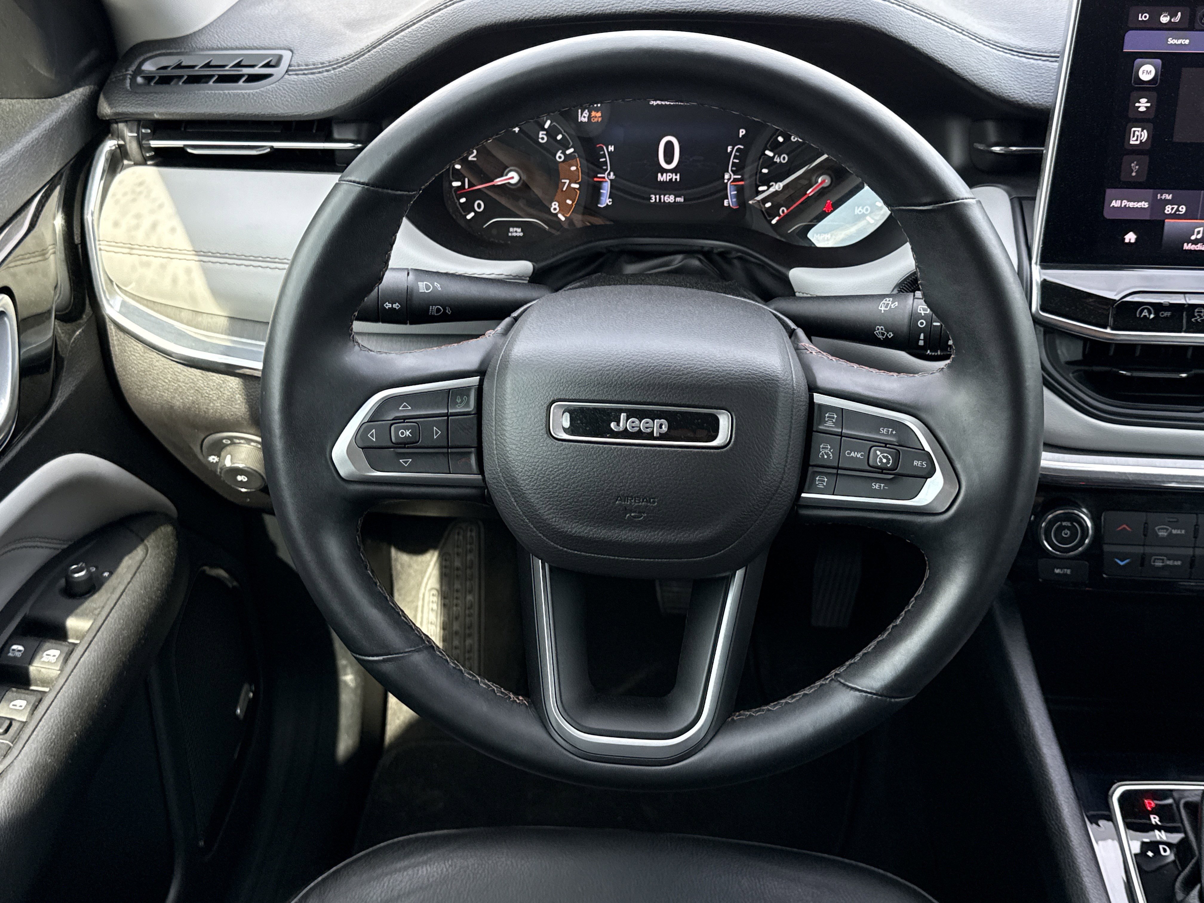 Used 2022 Jeep Compass Limited w/ Sun and Sound Group image 17