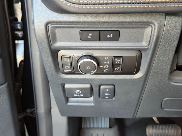 Used 2023 Ford Expedition Platinum image 26