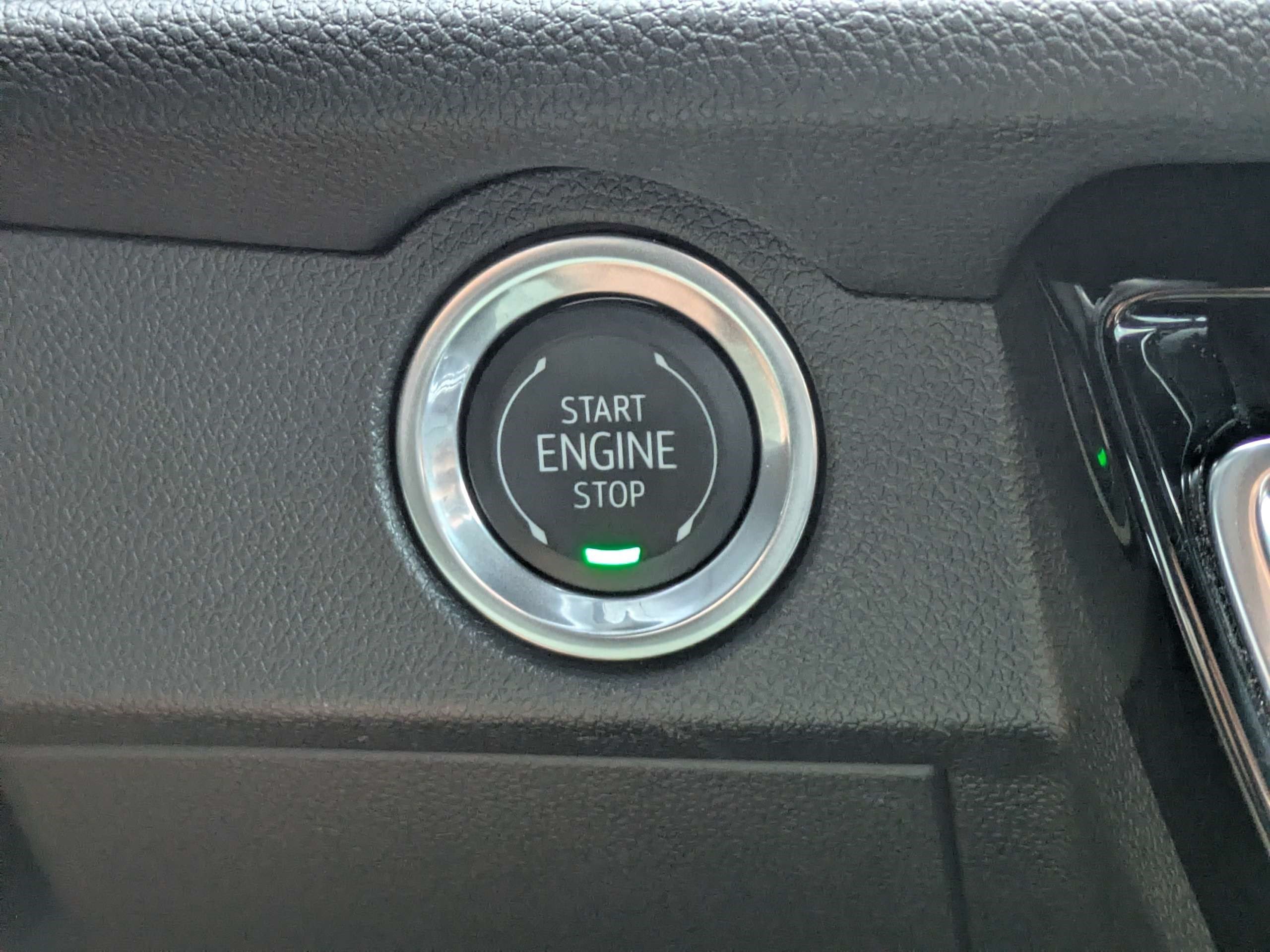 Used 2026 Chevrolet Traverse RS FWD image 26