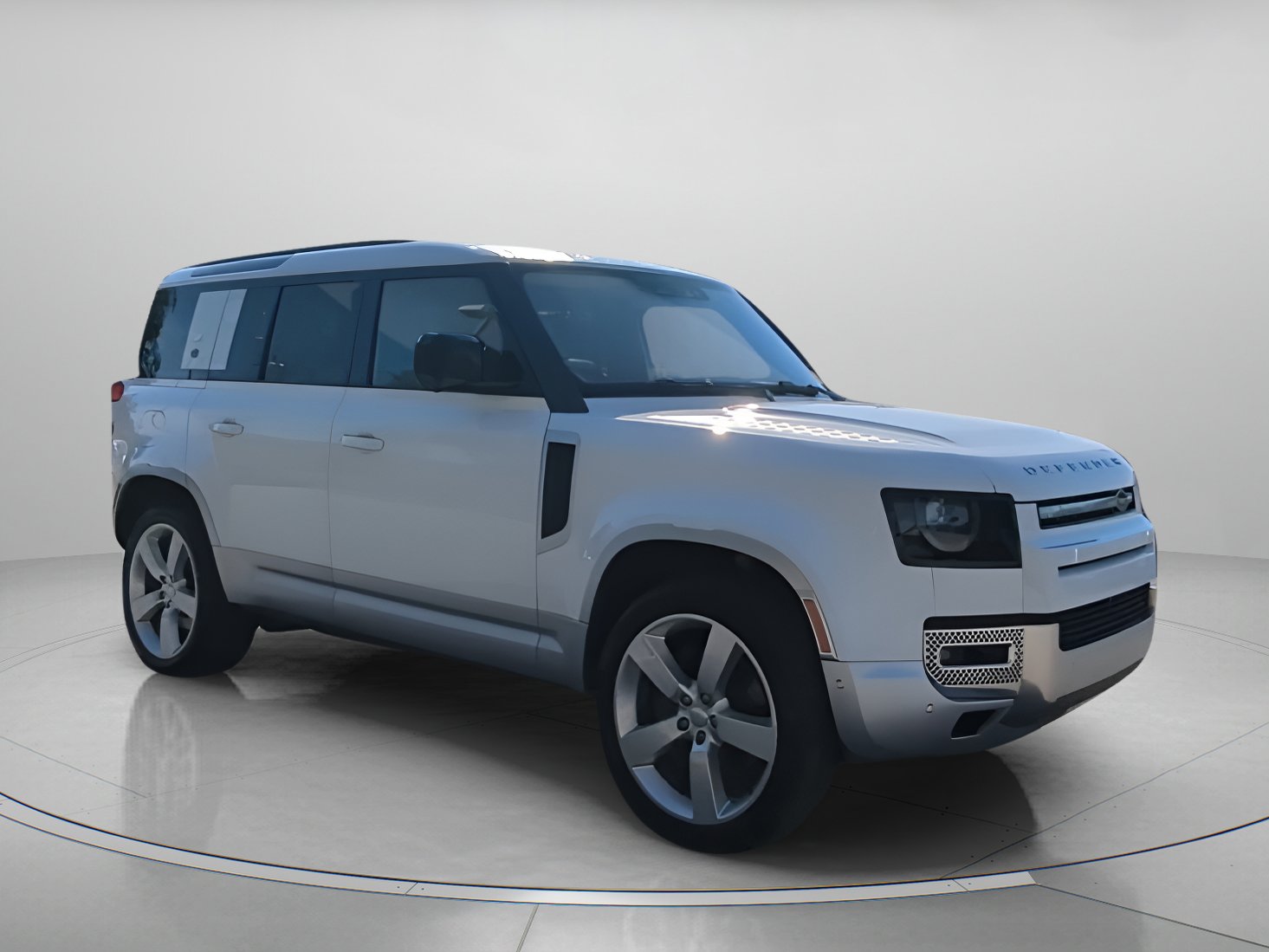 Used 2022 Land Rover Defender 110 SE image 34