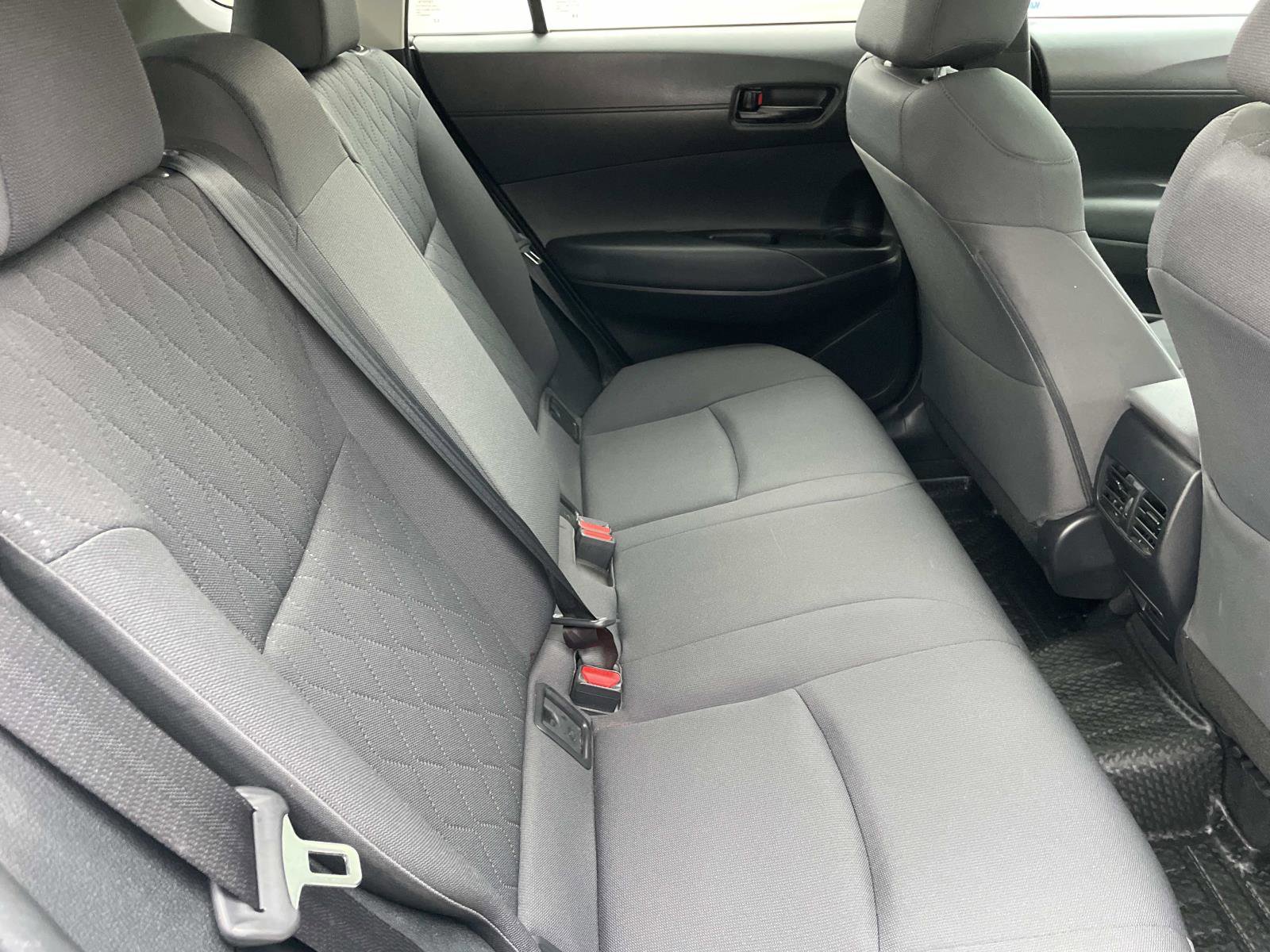 Used 2022 Toyota Corolla Cross LE image 19