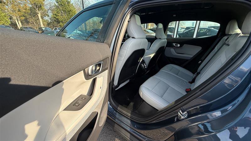 Used 2023 Polestar Polestar 2 PLUS w/ Pilot Pack image 14