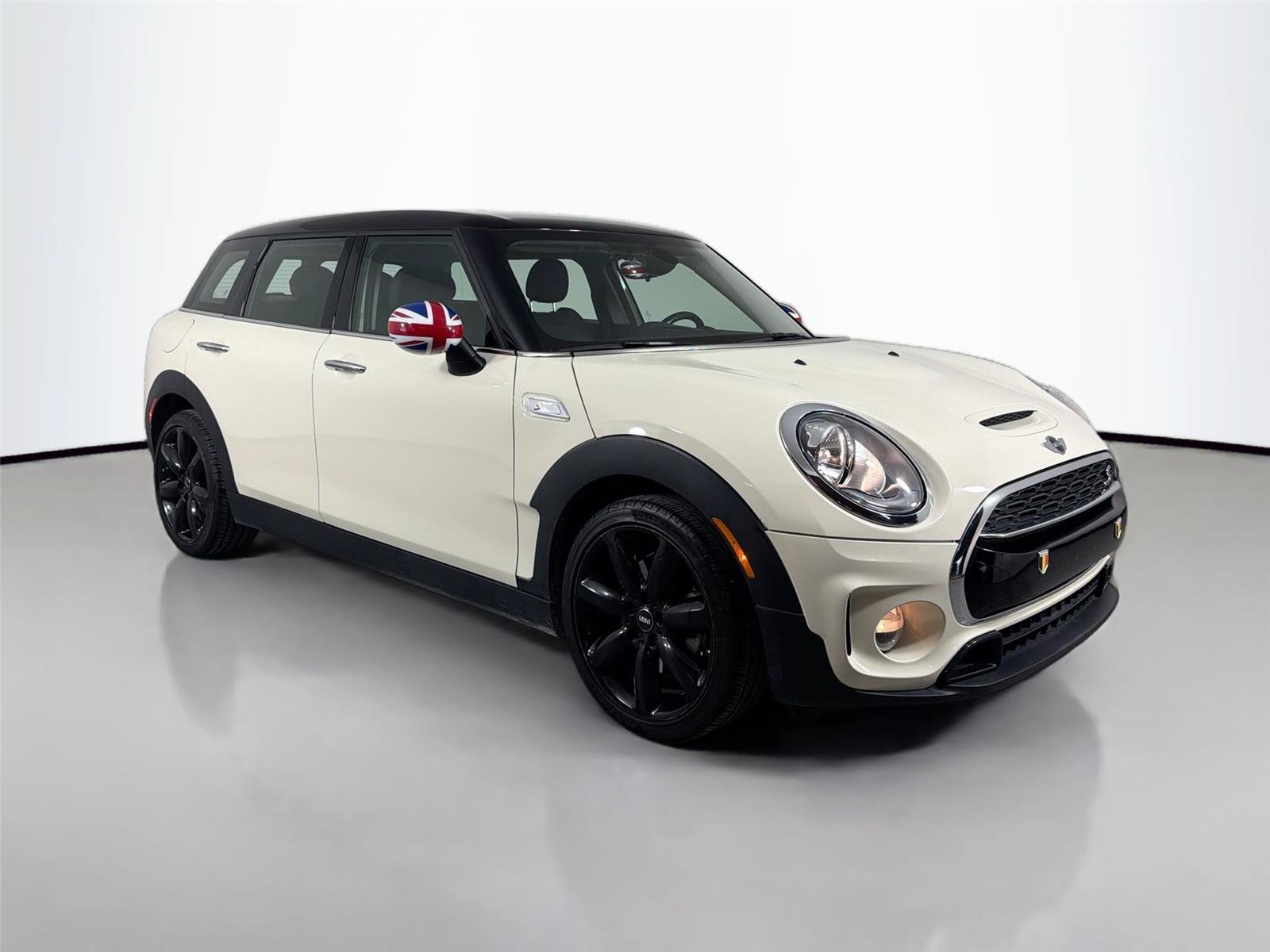 Used 2016 MINI Cooper Clubman S FWD image 3