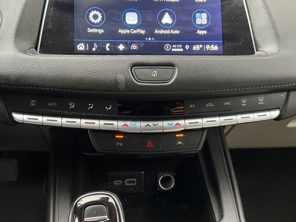 Used 2023 Cadillac XT4 Premium Luxury FWD image 21