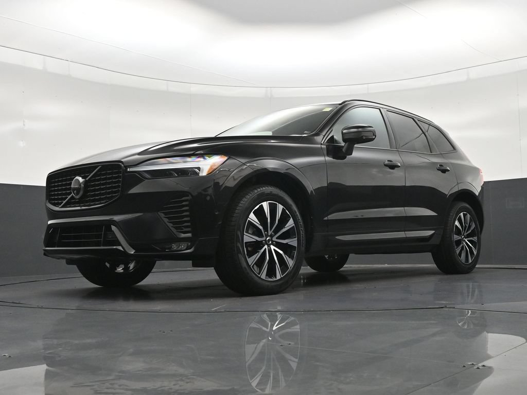 Certified 2024 Volvo XC60 B5 Plus AWD/4WD image 22