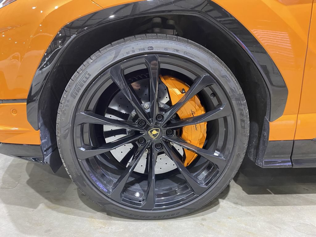 Used 2024 Lamborghini Urus S AWD/4WD image 25