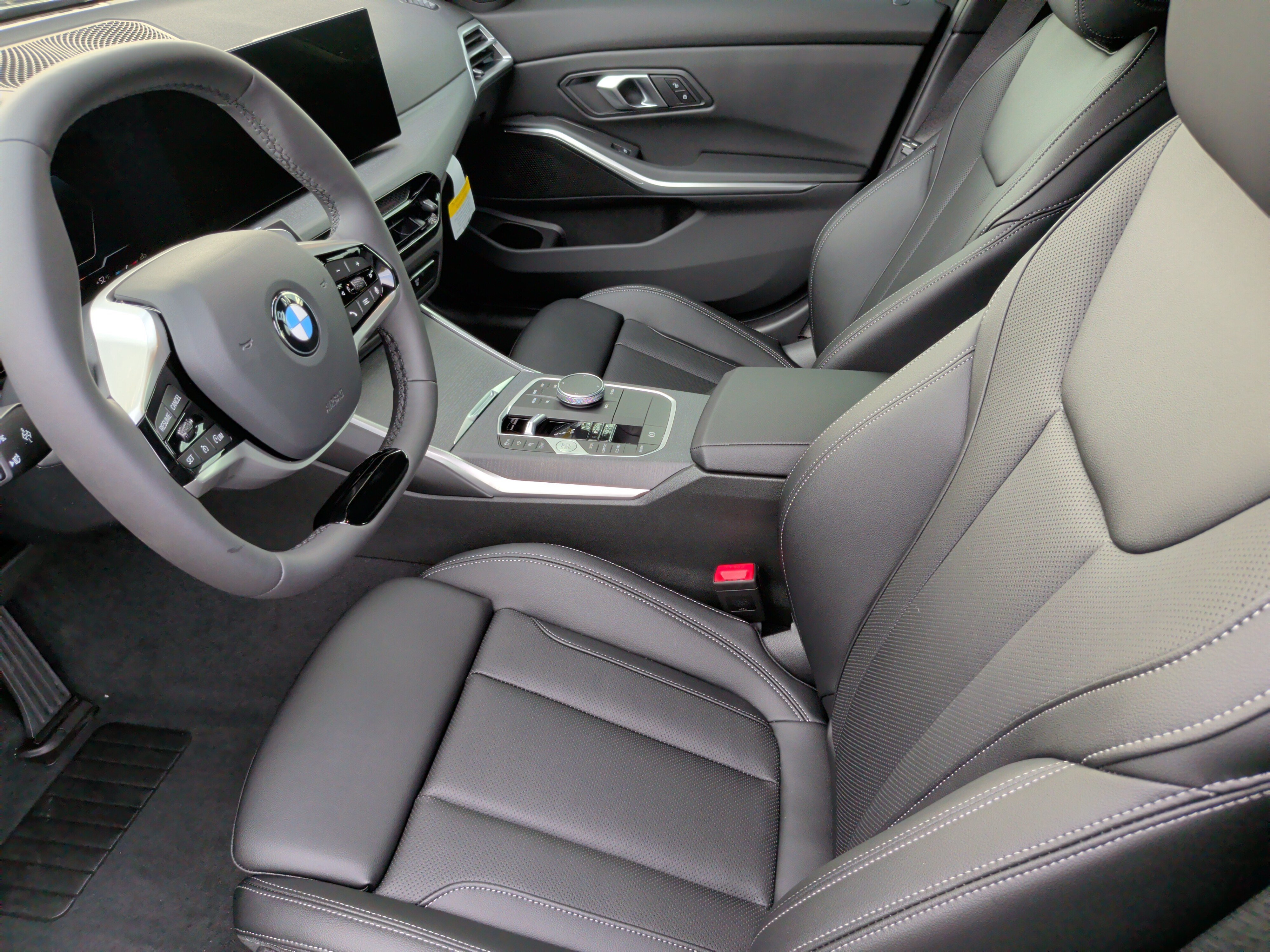 Used 2026 BMW 330i Sedan w/ Convenience Package RWD image 21