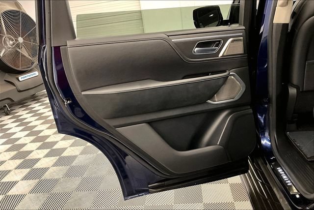 Used 2025 INFINITI QX80 Sensory AWD/4WD image 23
