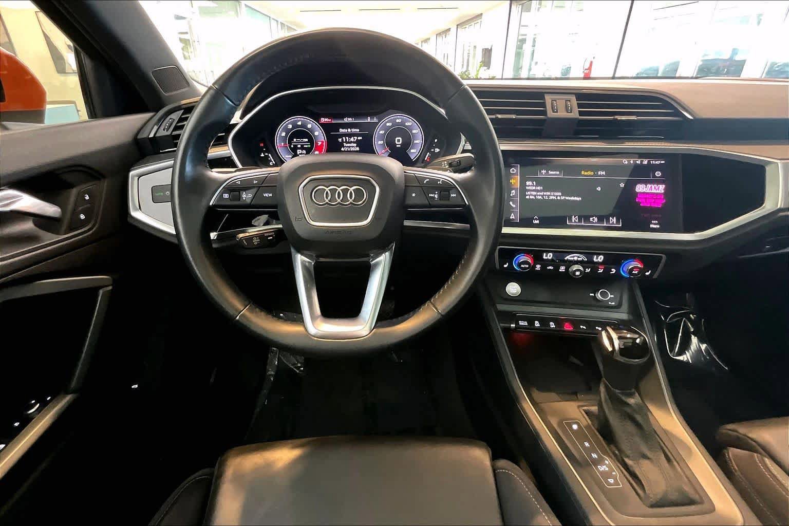 Used 2020 Audi Q3 2.0T Prestige AWD/4WD image 6
