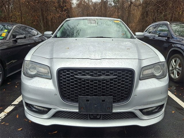 Used 2023 Chrysler 300 Touring L w/ Popular Equipment Group image 2
