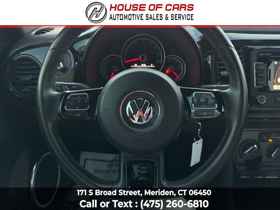 Used 2015 Volkswagen Beetle 1.8T Classic FWD image 28
