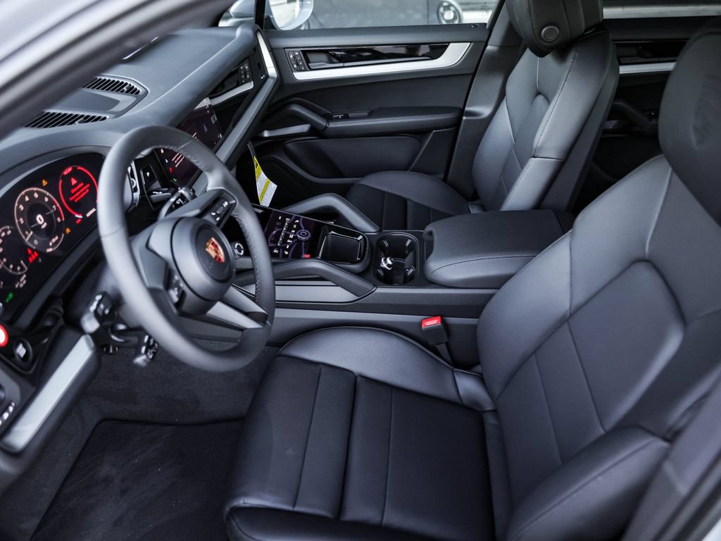 Certified 2026 Porsche Cayenne AWD/4WD image 14