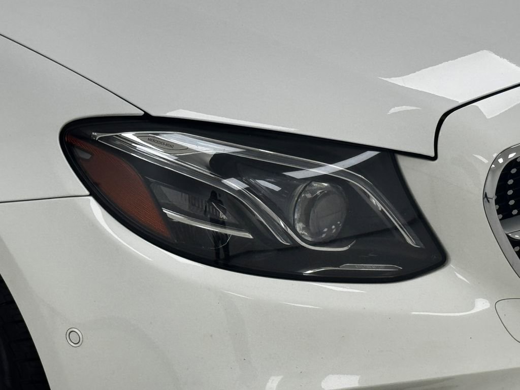 Used 2019 Mercedes-Benz E 450 4MATIC Cabriolet image 48