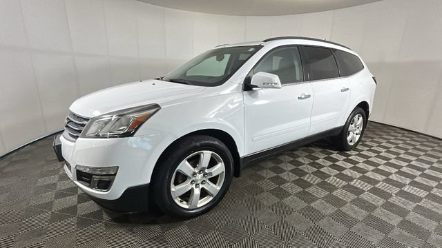 Used 2017 Chevrolet Traverse LT w/ Style and Technology Package AWD/4WD image 6