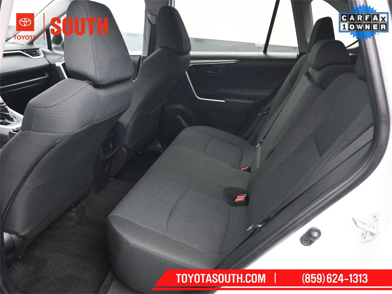 Used 2024 Toyota RAV4 LE image 10