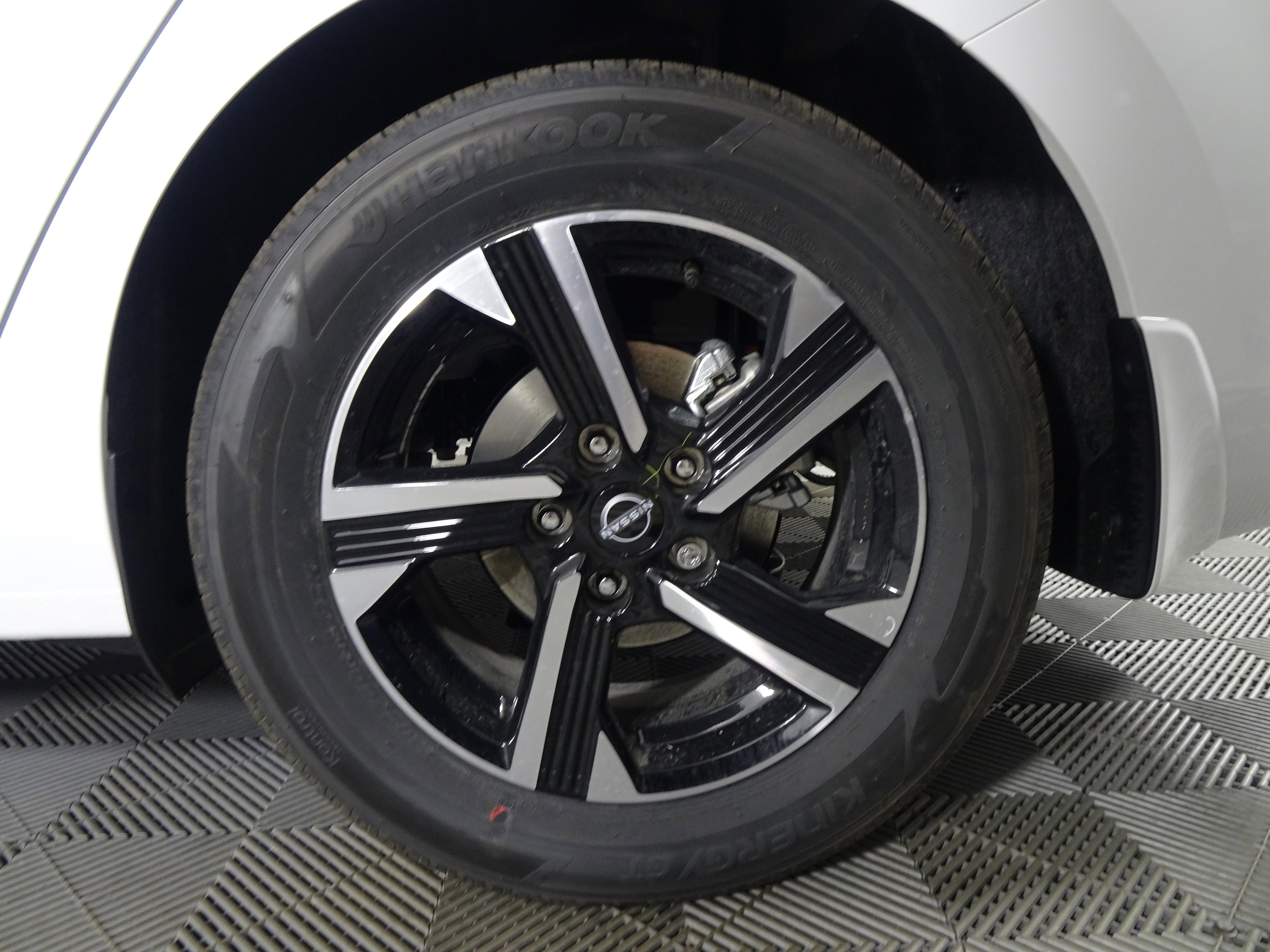 New 2025 Nissan Sentra SV w/ All-Weather Package image 7