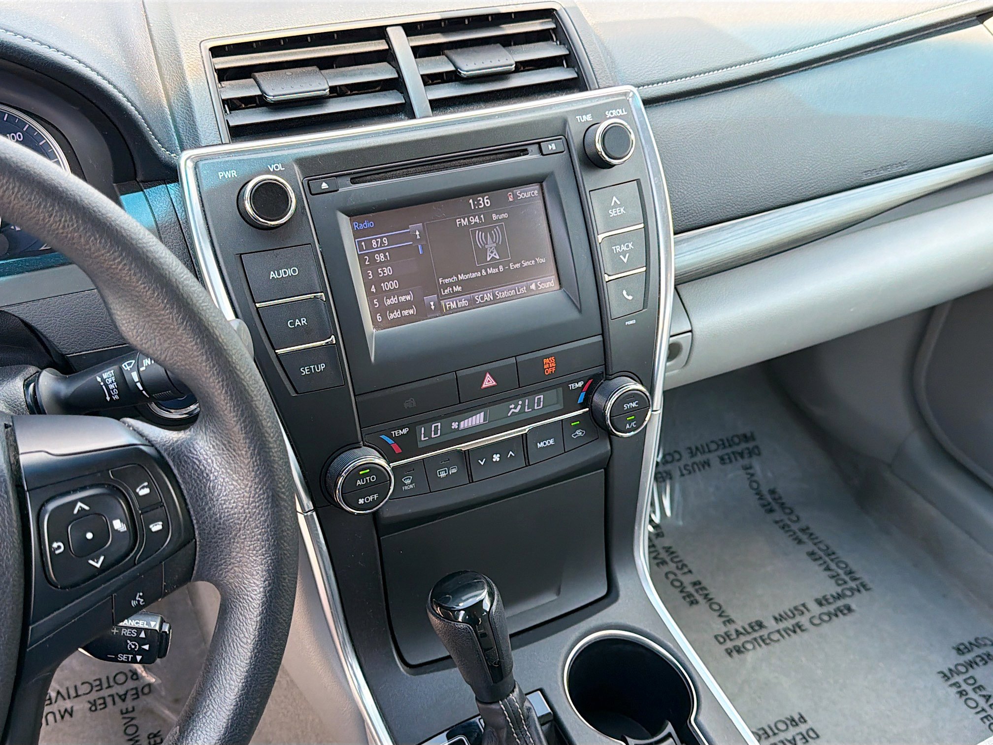 Used 2015 Toyota Camry LE image 26