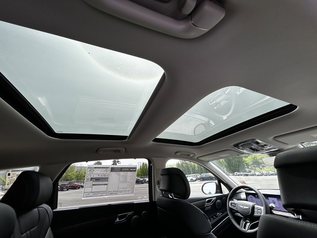 Used 2025 Genesis GV80 2.5T Advanced image 23