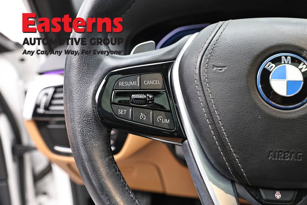 Used 2023 BMW 530e xDrive w/ Convenience Package AWD/4WD image 15