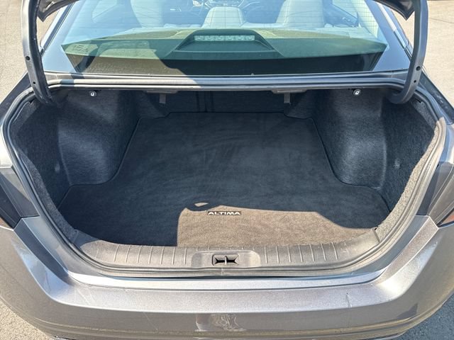 Used 2024 Nissan Altima 2.5 SV FWD image 13