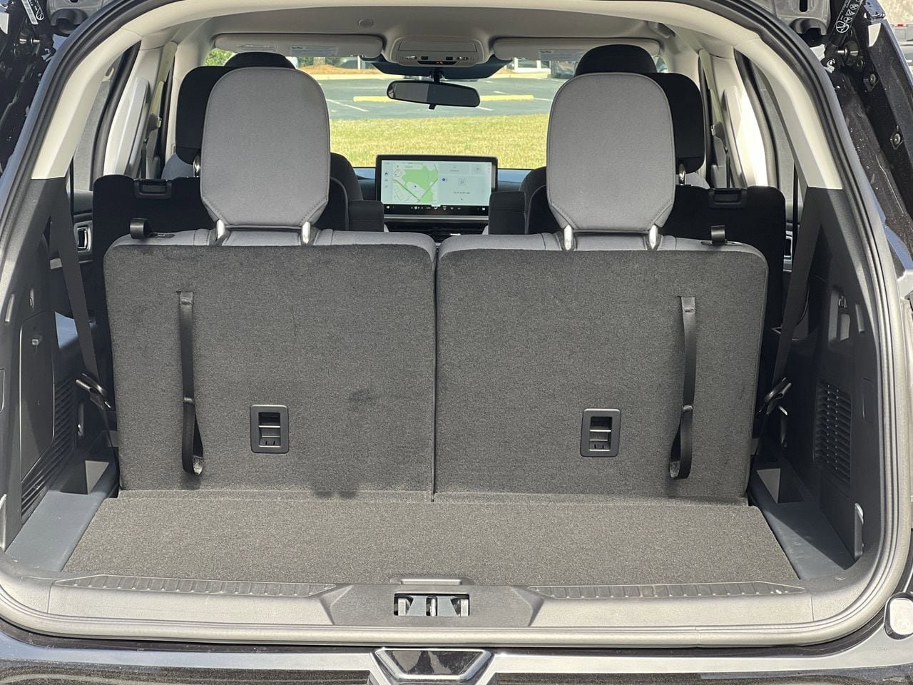 New 2026 Ford Explorer Active RWD image 22