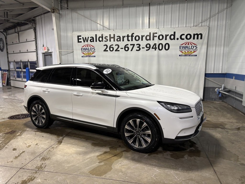 Used 2021 Lincoln Corsair Reserve w/ Equipment Group 201A image 2