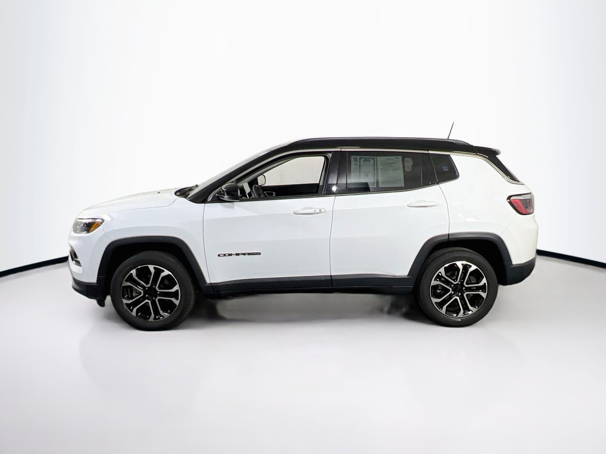 Used 2022 Jeep Compass Limited AWD/4WD image 8