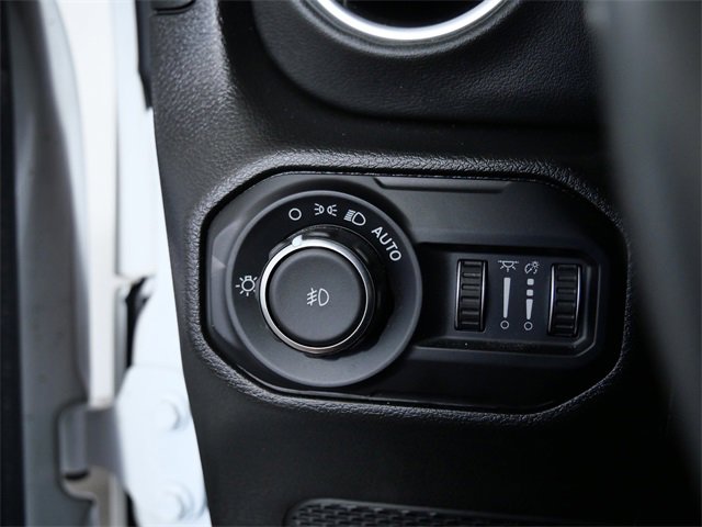 Used 2022 Jeep Wrangler Unlimited Sahara w/ Cold Weather Group image 22