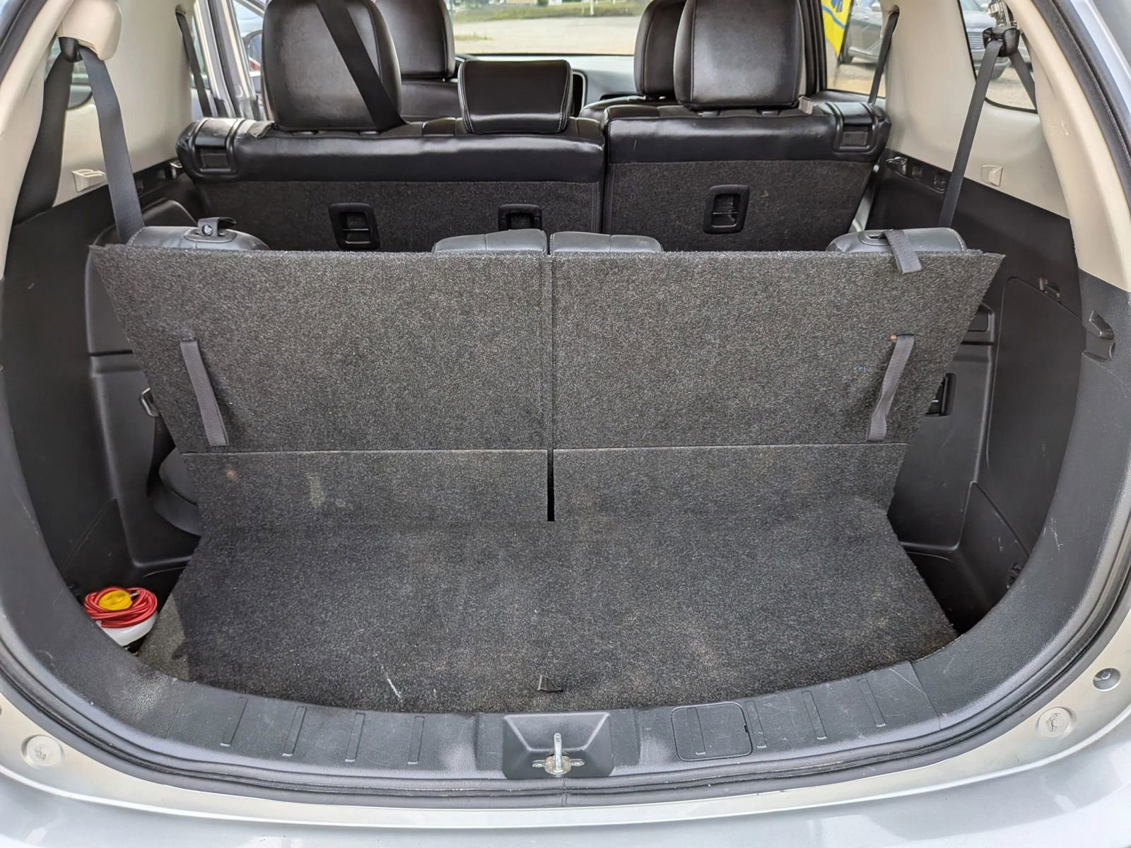 Used 2020 Mitsubishi Outlander SE FWD image 29