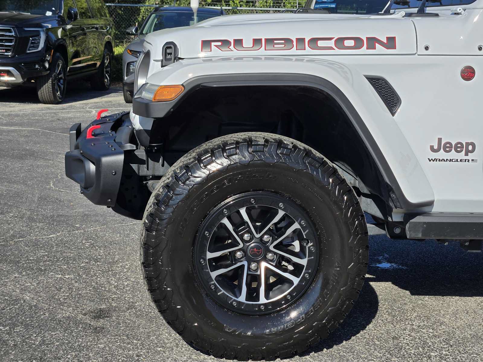 Used 2025 Jeep Wrangler Unlimited Rubicon w/ XTREMEE 35" Tire Package AWD/4WD image 8