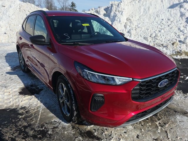 Used 2024 Ford Escape ST-Line w/ Cold Weather Package 360° Tour