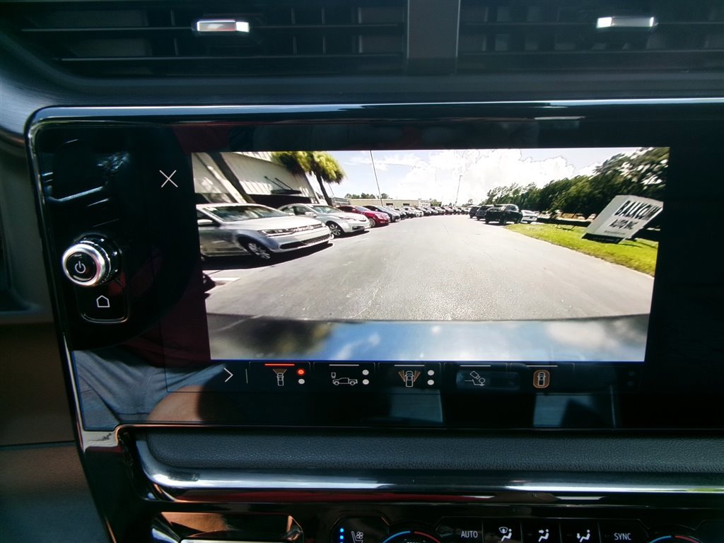 Used 2024 GMC Sierra 1500 AT4 w/ Technology Package image 23