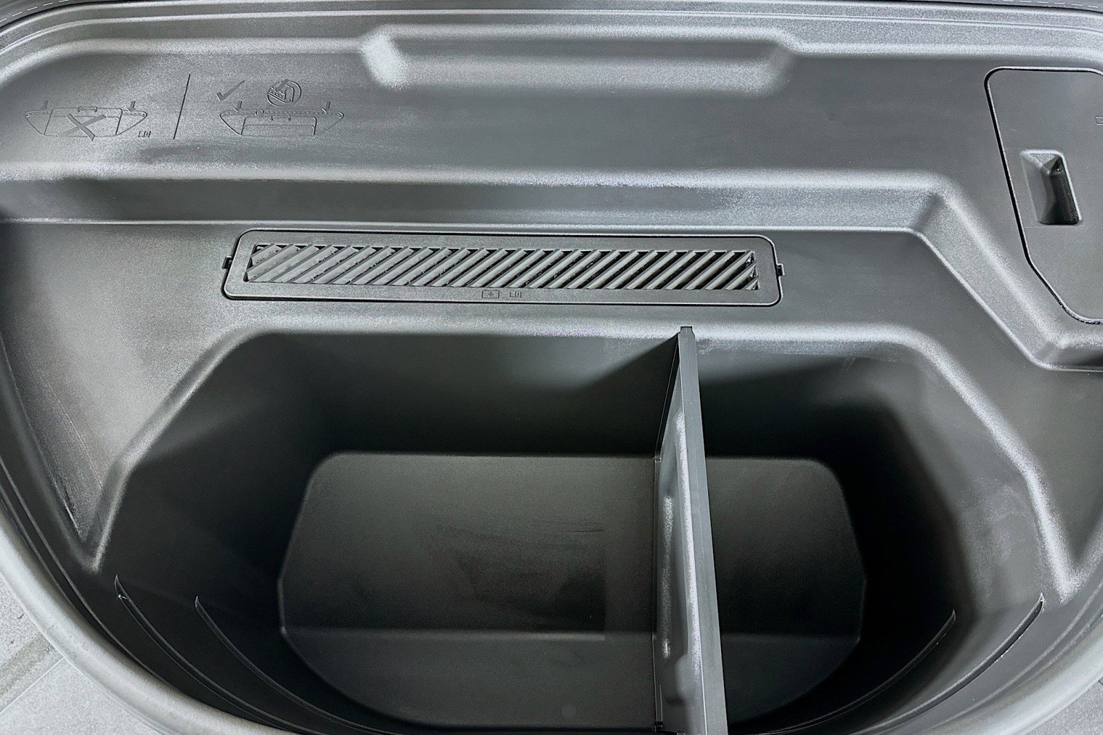 Used 2025 Audi Q6 e-tron Premium Plus w/ Premium Plus image 13