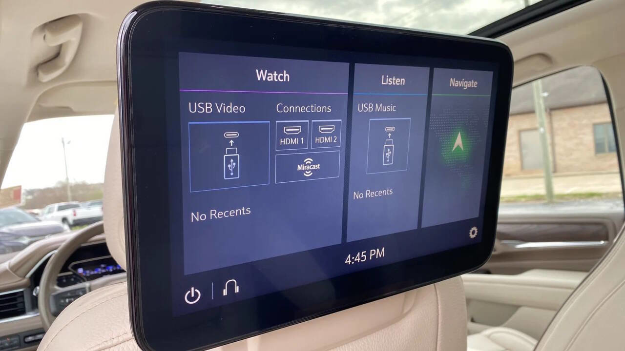 Used 2021 GMC Yukon XL Denali w/ Denali Premium Package image 29