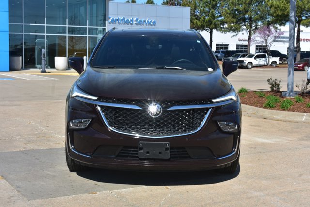 Used 2023 Buick Enclave Avenir w/ Avenir Technology Package image 2