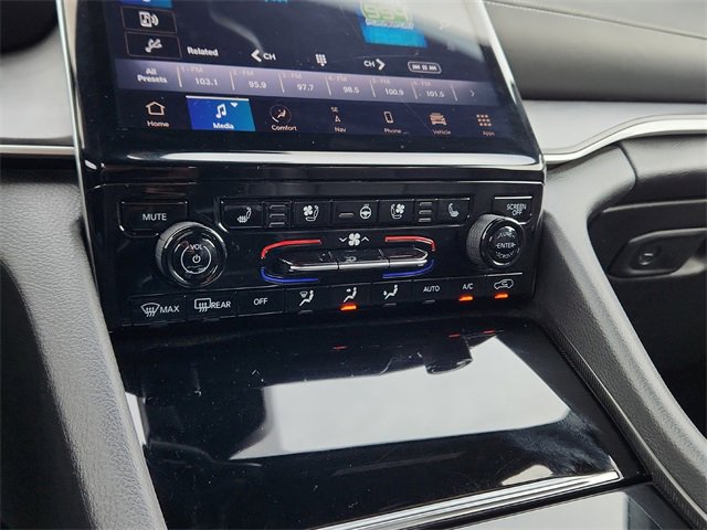 Used 2024 Jeep Grand Cherokee L Limited w/ Luxury Tech Group II image 19