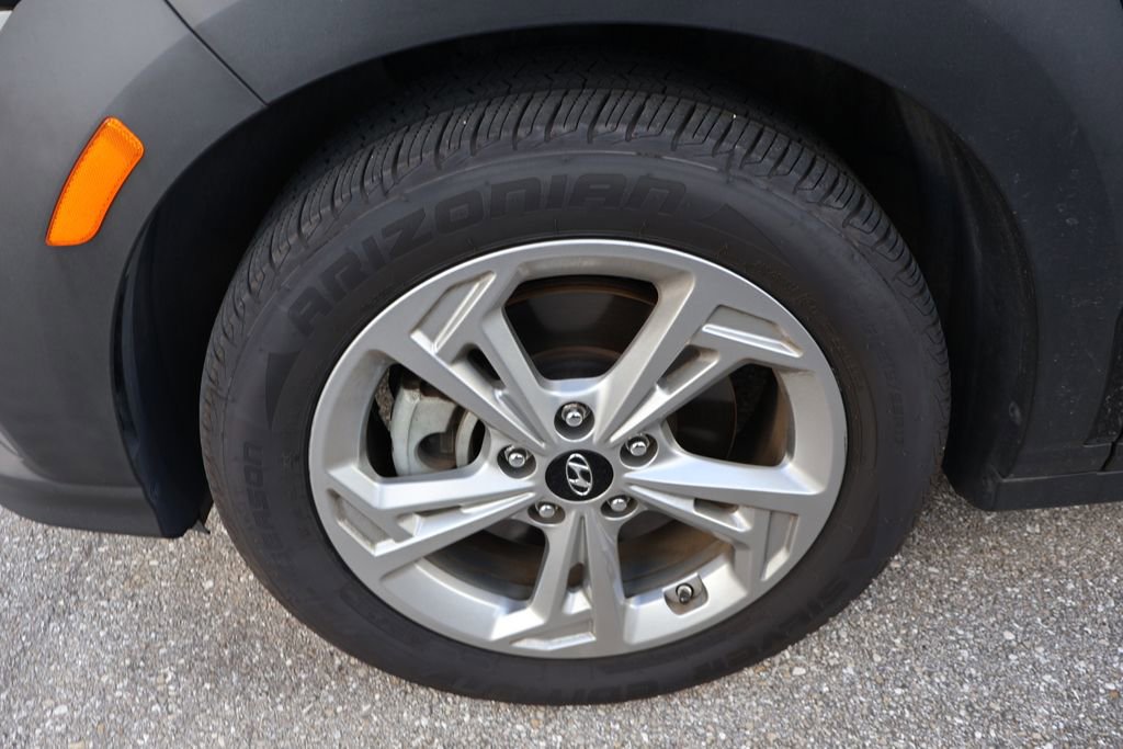 Used 2022 Hyundai Kona SEL w/ Cargo Package image 4