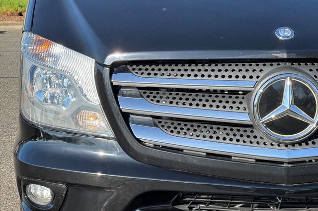Used 2016 Mercedes-Benz Sprinter 3500 image 42
