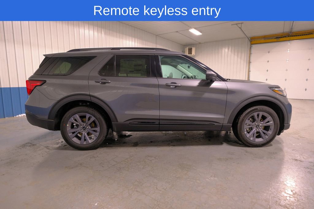 New 2026 Ford Explorer Active w/ Active Comfort Package image 9