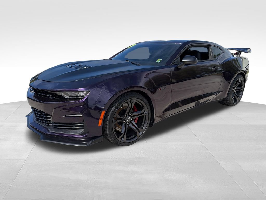 Used 2021 Chevrolet Camaro SS RWD image 3