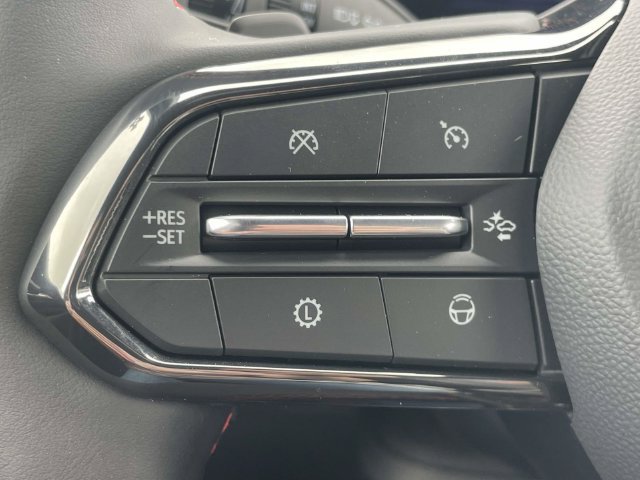 New 2027 Chevrolet Traverse RS FWD image 19