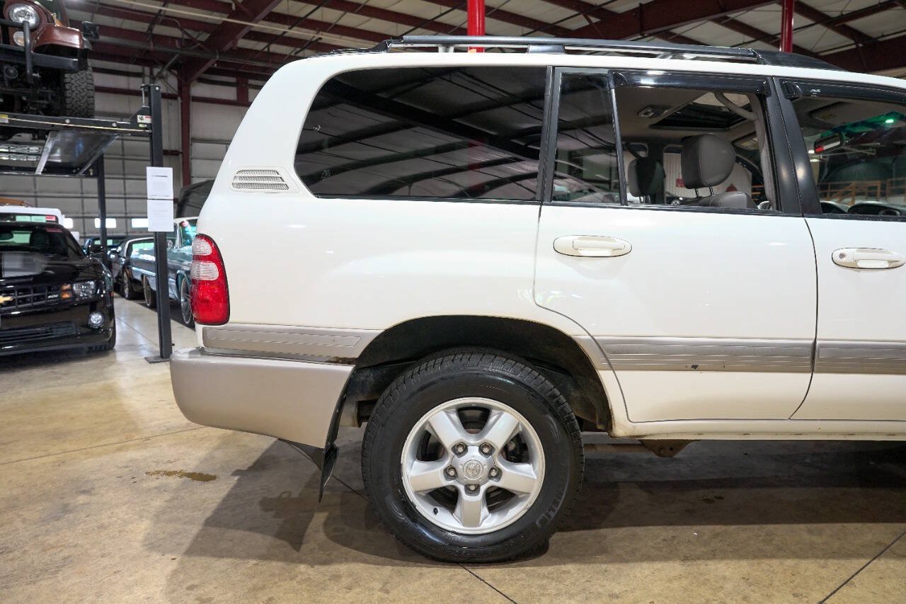 Used 2005 Toyota Land Cruiser AWD/4WD image 9