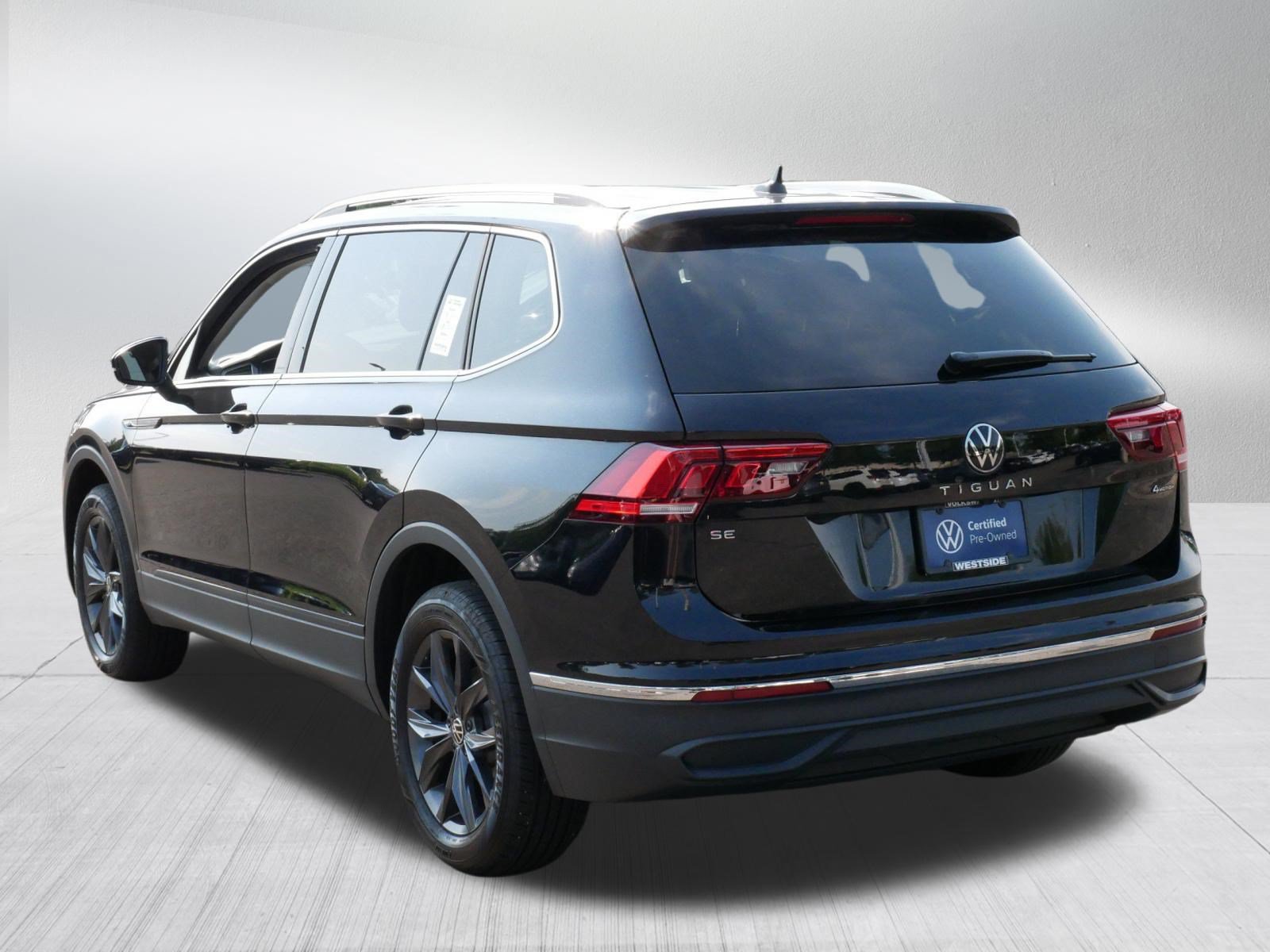 Certified 2023 Volkswagen Tiguan SE AWD/4WD image 4