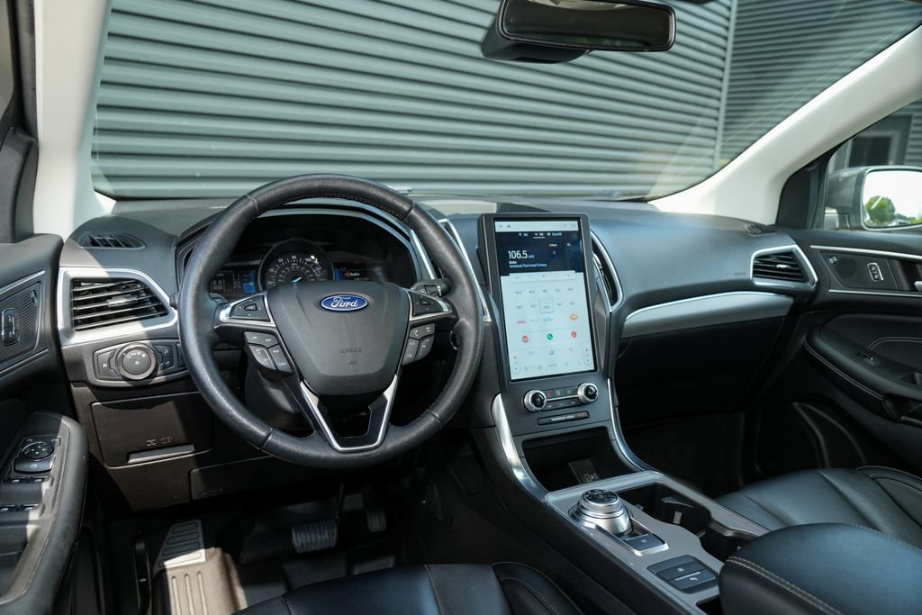 Used 2022 Ford Edge Titanium w/ Cargo Accessory Package AWD/4WD image 29