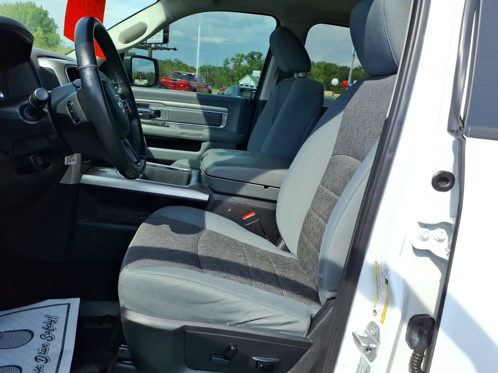 Used 2017 RAM 1500 Big Horn AWD/4WD image 12