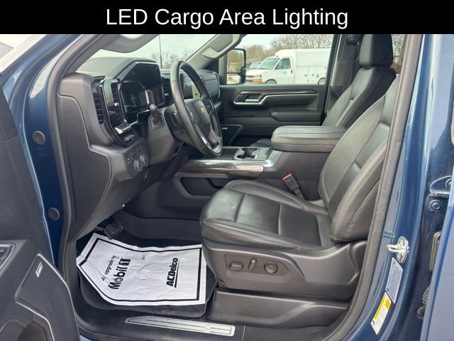 Used 2025 Chevrolet Silverado 2500 LTZ w/ LTZ Premium Package image 12
