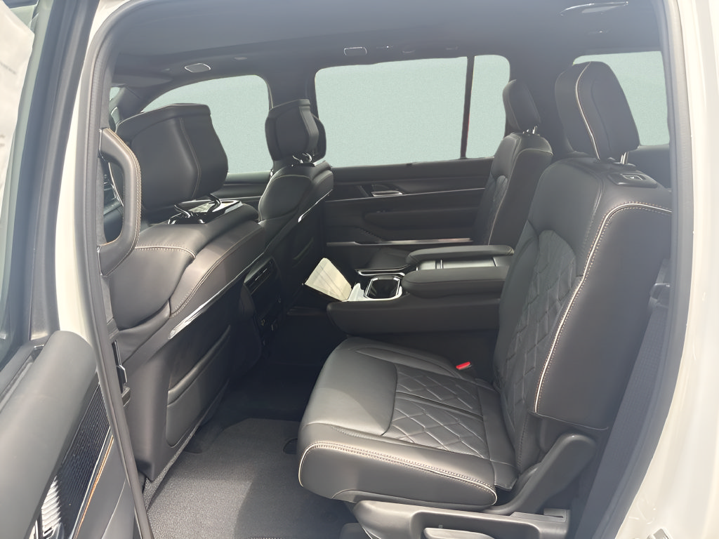 New 2026 Jeep Grand Wagoneer L Summit AWD/4WD image 14